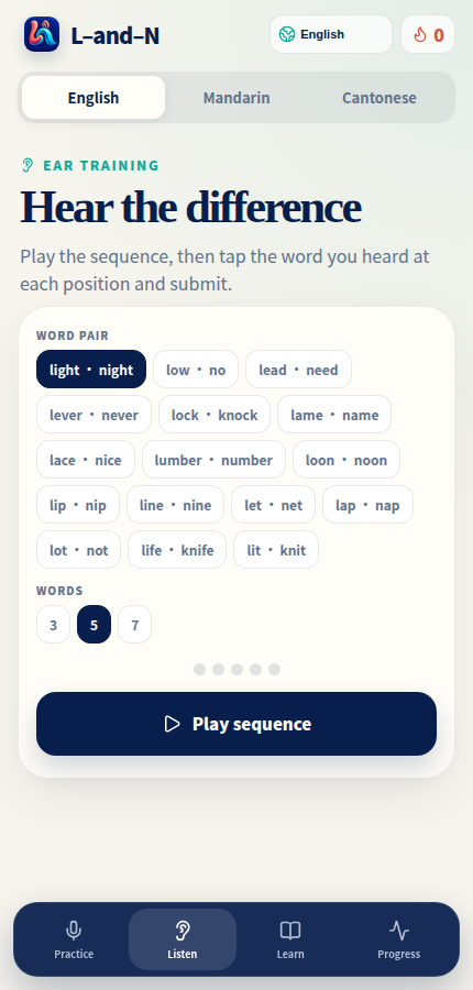 The L & N web app's Listen screen, with English light/night selected and a five-word round ready to play.
